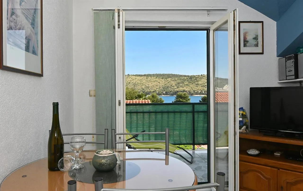 Apartments Marija Trogir 0*,