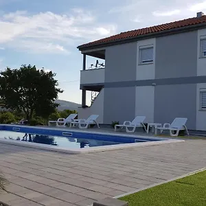  Apartament Zanic With Private Swimming Pool And Sea View Chorwacja